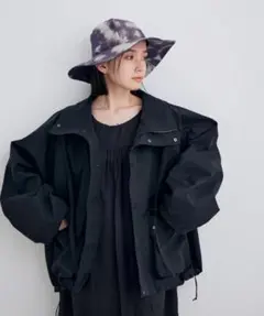 ADAM ET ROPE' × GERRY スタンドカラーブルゾン ブラック