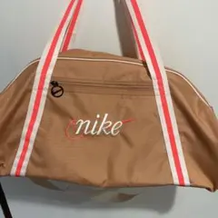 【新品未使用】NIKEトレーニングバッグ２４Ｌのサムネイル