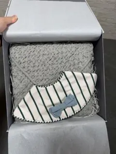 新品未使用MARLMARL スタイ・よだれかけスタイオーガニックフード付きタオル