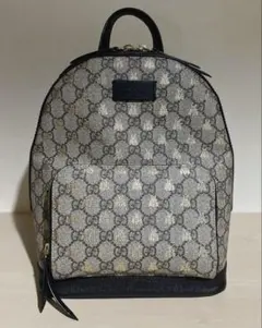 GUCCI(グッチ) GGスプリーム 蜂 427042 スモールバックパック