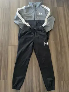 Under Armour ジャージ　YSM