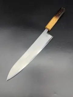 白一鋼割り込み牛刀240mm 樫木八角柄 白一鋼割り込み牛刀240mm 樫木八角柄 - メルカリ