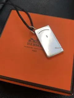 HERMES Symbol Plate Necklace Silverのサムネイル