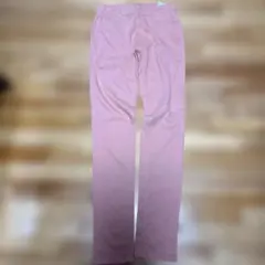 ユニクロ　サーモンピンク パンツ 未使用