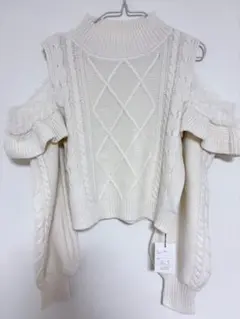 新品未使用・タグ付きGRL フェザーショルダーオープンニットトップス tt012