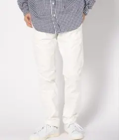 新品未使用品 grown&sewn ホワイト チノパン 30サイズ(Sサイズ)のサムネイル