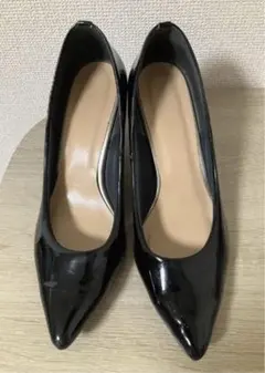 エナメル　パンプス