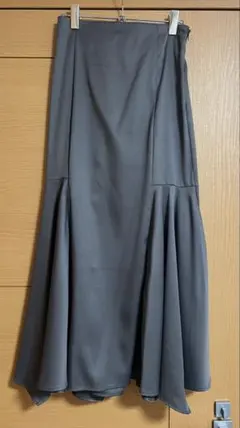 【新品未使用】レースアップ マーメイドスカート　 グレーのサムネイル