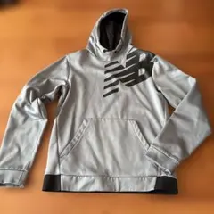 New Balance フード付きパーカー Sサイズ グレー