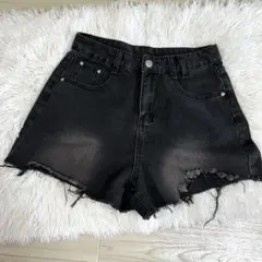 未使用✨ブラックデニムショートパンツ フリンジヘム✨Mサイズ