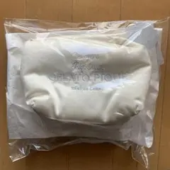 GELATO PIQUE ロゴ入りポーチ クリーム　サテン地