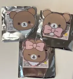 リラッくじ　アクリルバッジ　チャイロイコグマセット