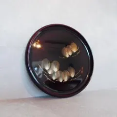 松模様の金彩 漆塗りのお盆 漆器トレー