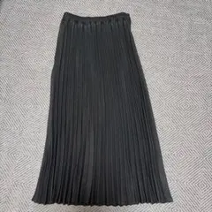 黒のプリーツスカート ゴムウエスト