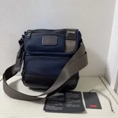 【新品同様】TUMI トゥミ 2223306 バーストー　ショルダーバッグのサムネイル