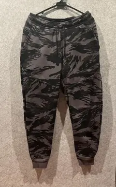 NIKE - 残少 M ナイキ テックフリース カモ ジョガーパンツ @14300円