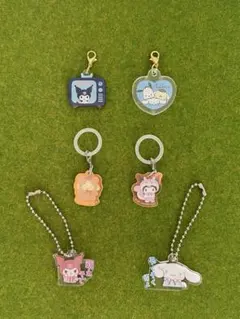 サンリオキャラクター　アクリルチャーム　おまとめ　６個セット　【未使用品】