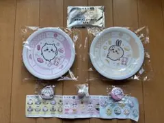 くら寿司ちいかわコラボ企画　寿司皿2枚 お皿 ビッくらポン フィギュア 缶バッジ