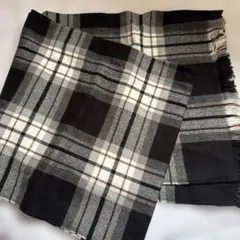 チェック柄アクリルマフラー 180x80cm