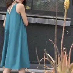 【新品】Andemiu Ａラインノースリーブワンピース(グリーン)