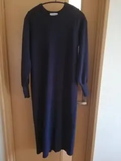 アーバンリサーチサニーレーベル　ニットワンピース　紺色