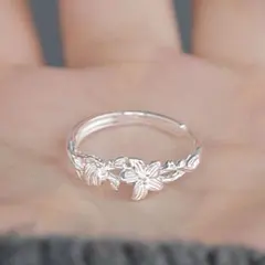 【S925純銀】フラワーモチーフ デザインリング／オープンタイプ・シルバーリング