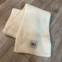 新品 UGG アイボリー マフラーのサムネイル