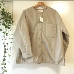 新品　タグ付き　ノーカラー 薄綿ブルゾン