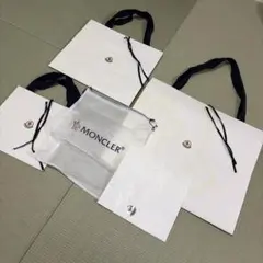 モンクレール　ショップ袋のサムネイル