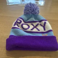 ROXY ニット帽 ビーニー ポンポン付きのサムネイル