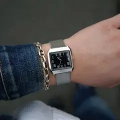 70s Vintage Seiko シャリオ ブラックギョーシェ文字盤 タンク - メルカリ