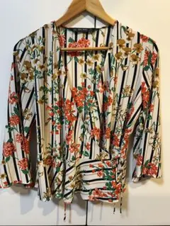 ZARA BASIC カシュクールブラウス ストライプ 花柄のサムネイル