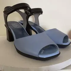 fit fitオープントゥサンダル ライトブルー×ブラウン 中ヒール
