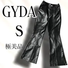 GYDA フェイクレザー フレアパンツ ブラック S 極美品