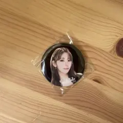 Le Sserafim SAKURA 缶バッジ