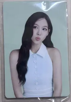 最安値】TWICE サナ TEAZEN コンブチャ トレカ - メルカリ