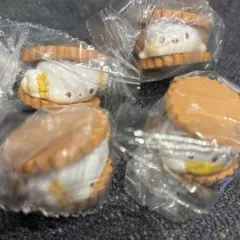 スモアサンド ガチャ サンリオ