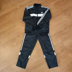 【試着のみ】adidas ウィンドブレーカー上下セット　140サイズ