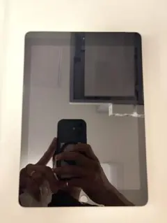 Apple iPad 本体　第6世代　Wi-Fi + Cellular