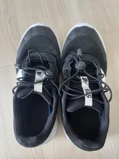 New Balance ブラック　23センチ　ブラック　スニーカー　キッズ
