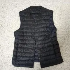 ユニクロ ウルトラライトダウン ベスト ネイビー　Sサイズ