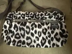 LeSportsac ヒョウ柄ショルダーバッグ　メゾンドリーファー