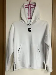 Under Armour フード付きトレーナー ホワイト