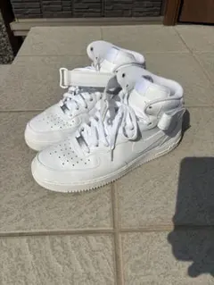 Nike Air Force 1 ホワイト ミッドカット