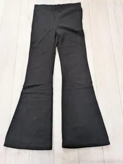エイチアンドエム　H&M　黒　フレアロングパンツ 122