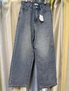 ビジュー　ワイドストレート　デニムパンツ　ローリーズファーム