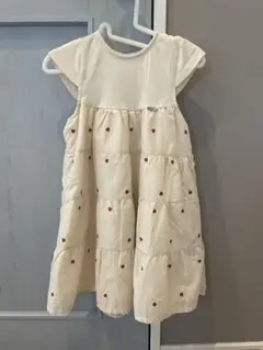 【新品未使用】petit main ハート刺繍ワンピース　サイズ100