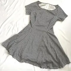 ワンピース　半袖　ひざ丈　ボーダー　★新品★ ⚠︎まもなく処分⚠︎