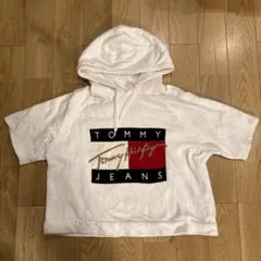 TOMMY JEANS フード付きパーカー ホワイト　ショート丈