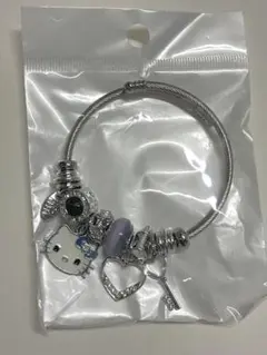 ハローキティチャーム付きシルバーブレスレット　ラベンダー